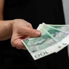 Zasiłek rodzinny ile wstecz? Sprawdź, jak uzyskać retroaktywnie świadczenie