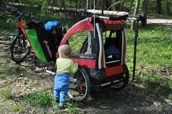 Bezpieczne trasy rowerowe w Warszawie na wycieczki z dzieckiem